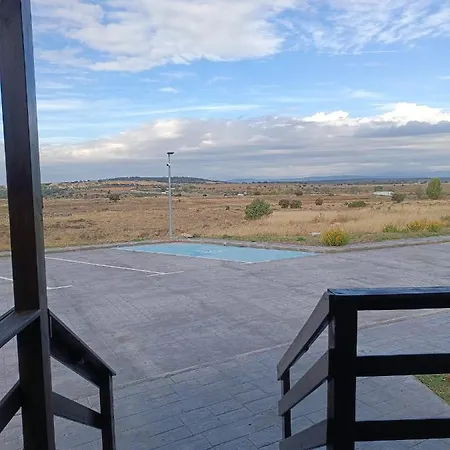 Motel 112 *